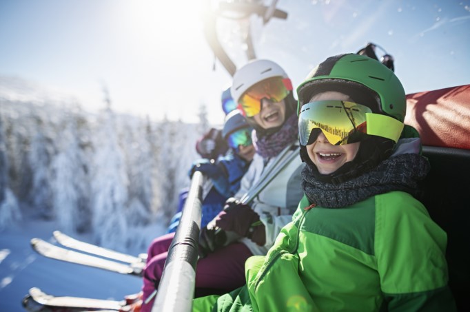 Restez au chaud avec de l’équipement de ski pour toute la famille