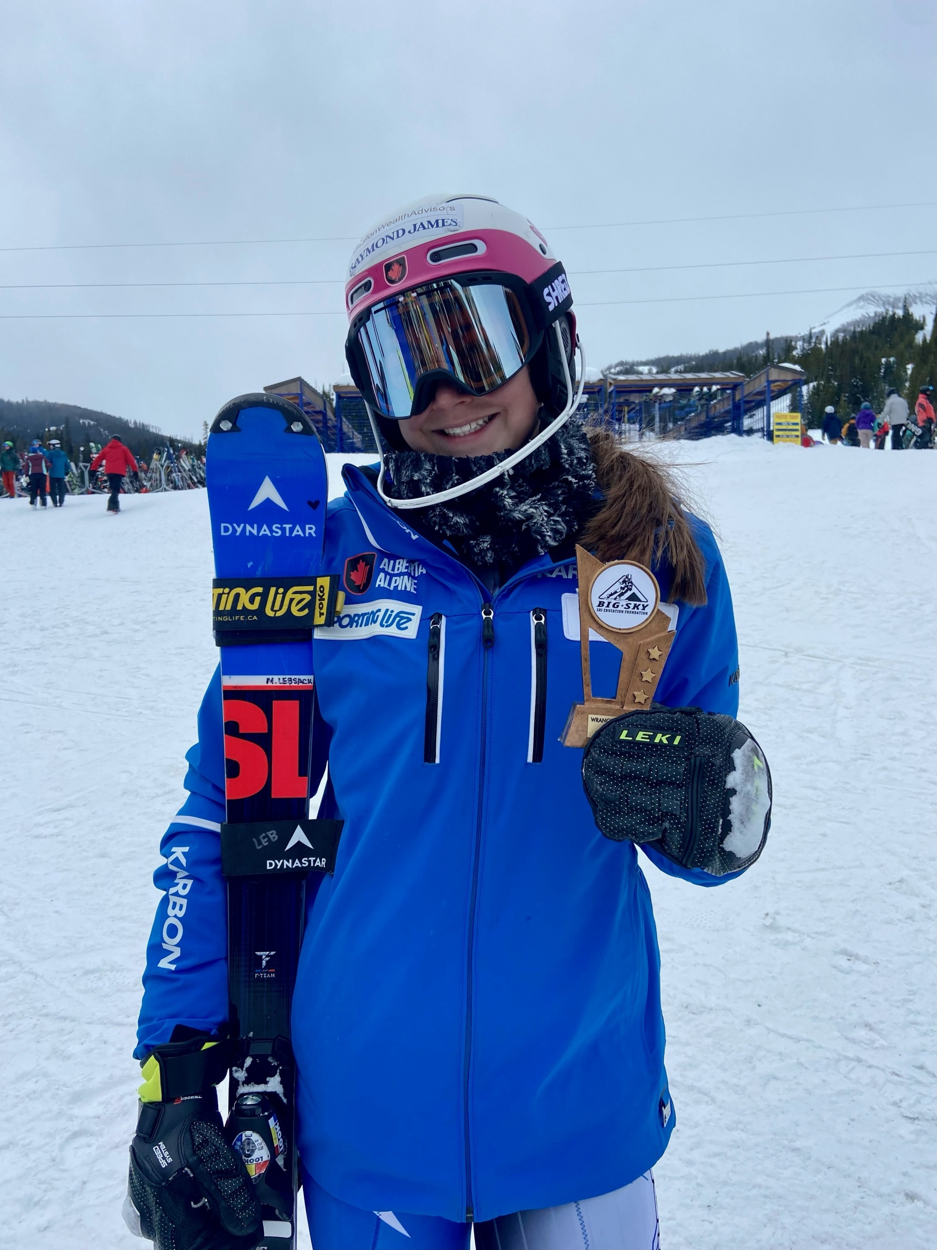 À la rencontre de Makenna Lebsack, athlète de l’équipe de ski Alberta Alpine